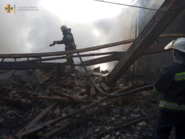 Церква Іоанна Богослова згоріла на Київщині 02