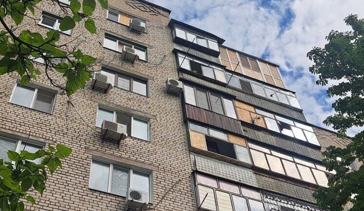 Враг атаковал два района Днепропетровщины: повреждена инфраструктура, девятиэтажный дом и газопровод. ФОТО