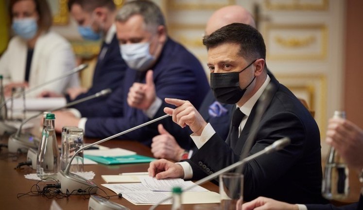 Вопрос Донбасса - это не только прекращение войны, но и реинтеграция оккупированных территорий. Мы не живем сегодняшним днем, - Зеленский