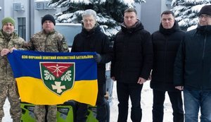 Воїнам 636-го зенітного батальйону, які збивають "шахеди" на Сумщині, передали автівку, генератори та зарядні станції. ВІДЕО+ФОТО