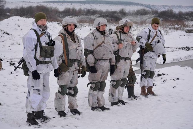 В зоне ООС на Луганщине прошли учения экипажей БМП 46-й ОДШБр 02