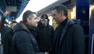 В Киев прибыл премьер-министр Испании Санчес
