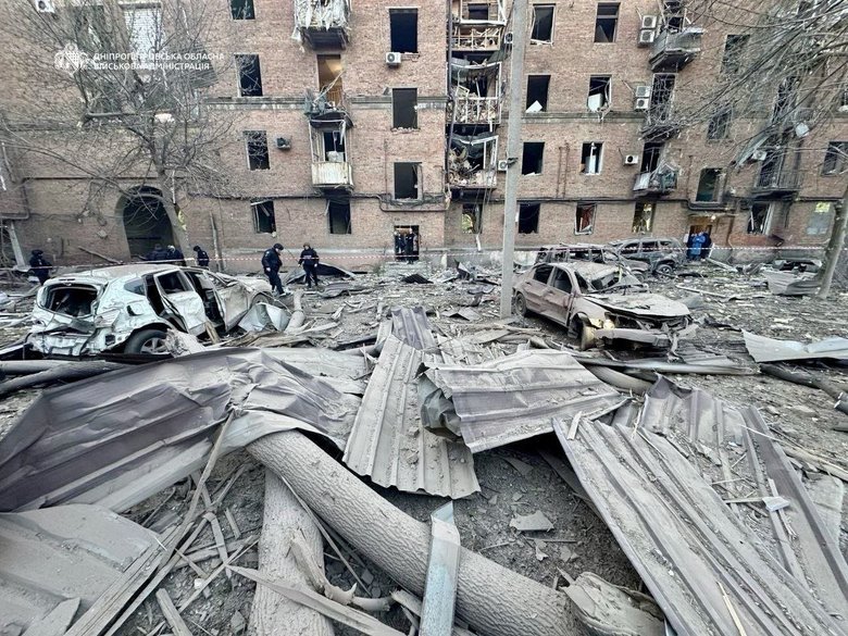 У Дніпрі після нічної атаки поранені 14 людей