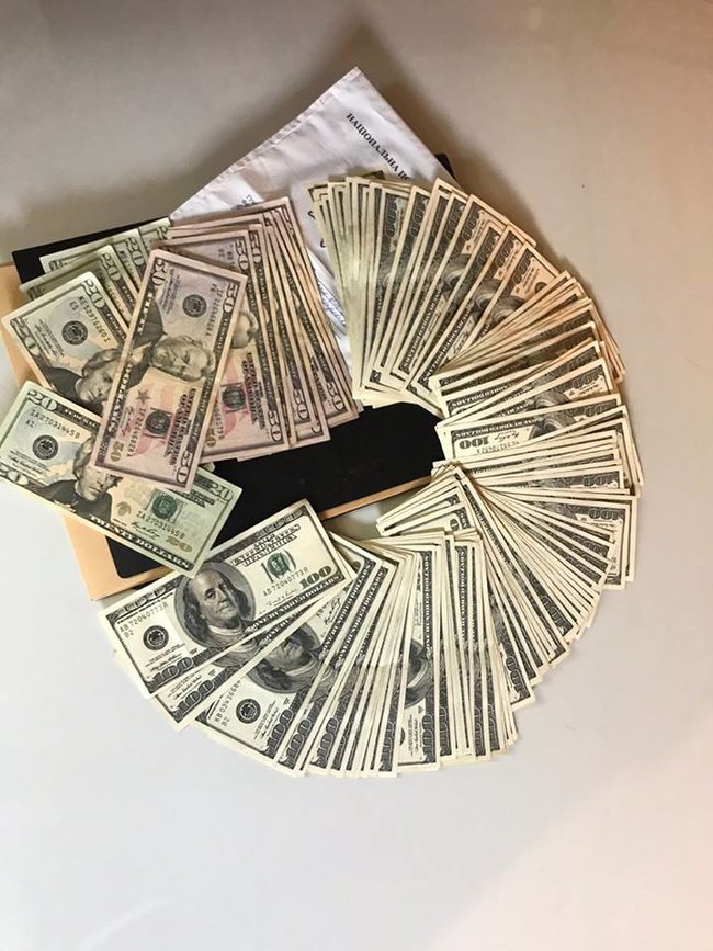 Правоохоронці провели обшуки у членів ОЗУ Біле братство, які збували наркотики по всій Україні, - Аброськін 11