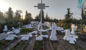 9 років ув’язнення отримав чоловік за наругу над 59 могилами Січових Стрільців та воїнів УГА, - прокуратура. ФОТОрепортаж