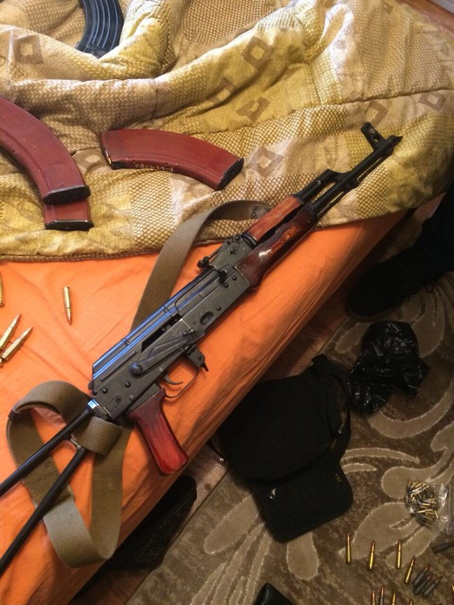Групу торговців зброєю затримано на Хмельниччині, - ГПУ 02