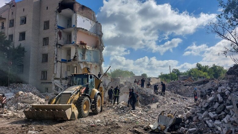 45 dead bodies pulled out from under rubble of house in Chasiv Yar, - SES 04