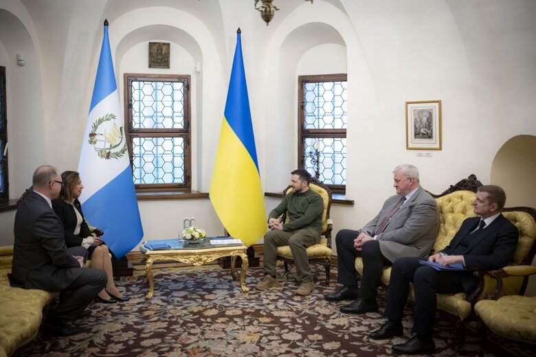 Послы Шри-Ланки и Гватемалы начали работу в Украине