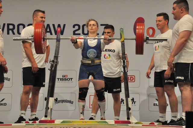 Украинский пауэрлифтер Соловьева установила рекорд на Всемирных Играх 01