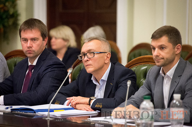 В Раде проходит первое заседание подготовительной депутатской группы 14