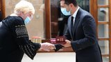Зеленський вручив державні нагороди представникам української діаспори Словаччини. ФОТО