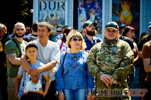 Третя річниця визволення Маріуполя - парад захисників міста 14