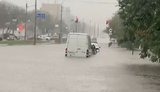 У Києві через сильний дощ підтоплено понад десять вулиць. ВІДЕО+ФОТОрепортаж
