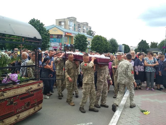 С воином 24-й ОМБр Романом Джерелейко, погибшим на Донбассе, простились на Хмельнитчине 03