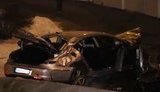 ДТП у Києві: Volkswagen на високій швидкості зніс відбійник та з десятиметрової висоти впав на пішохідний перехід, троє постраждалих. ВІДЕО+ФОТОрепортаж