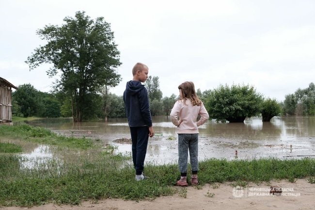 На Буковине 28 населенных пунктов подтоплены, 9 - без газа, 5 - без света, - ОГА 12 На Буковине 28 населенных пунктов подтоплены, 9 - без газа, 5 - без света, - ОГА 12