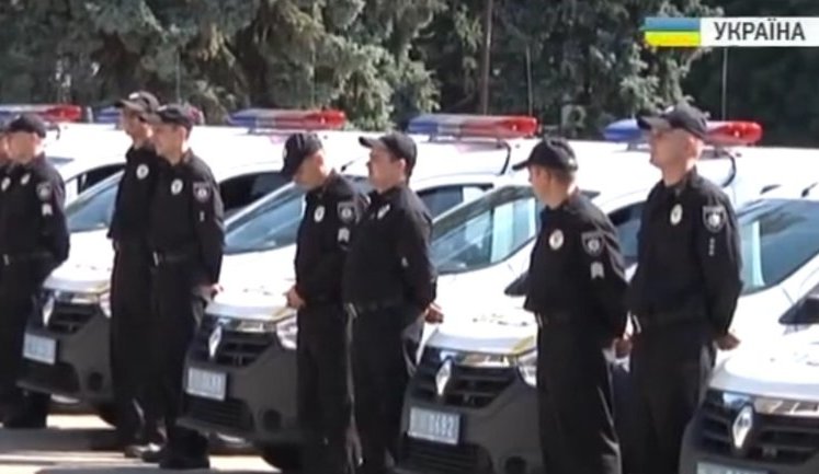 Нацполиция закупила 4 тысячи планшетов по 4,9 тыс. гривен за штуку