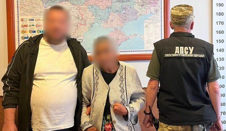 Пограничники разоблачили мужчину, ехавшего за границу с фиктивной и гражданской женами. ФОТО