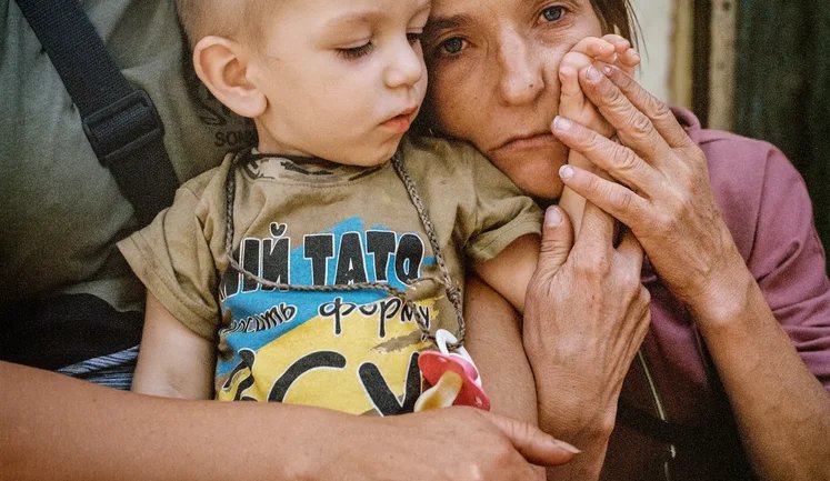 Фото сына воина ВСУ вошло в список лучших фотографий года по версии National Geographic