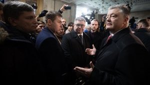 Порошенко після відвідування ДБР: Бюро сьогодні діє на боці Росії
