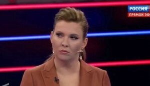 Пропагандистка Скабеева учится говорить слово "паляниця" в прямом эфире своего шоу. ВИДЕО