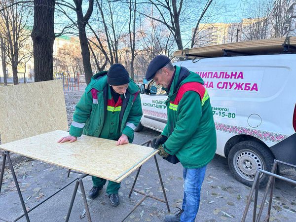 Ракетний удар по Запоріжжю: зафіксовано ушкодження в 7 багатоповерхівках 03