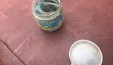Суддю в Сумах впіймали на хабарі в $2 тис., який йому принесли в банці з-під зеленого горошку. ФОТО