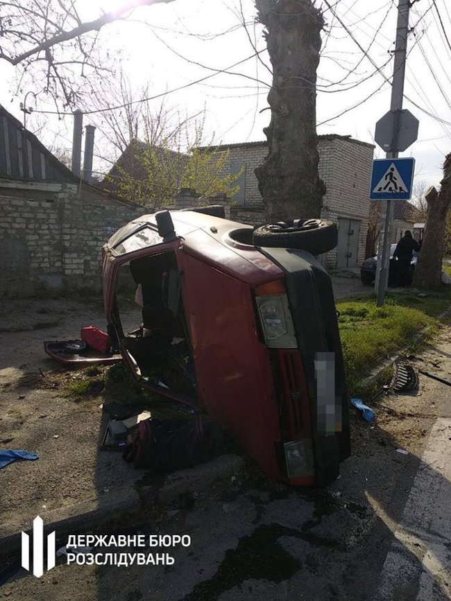 ГБР расследует ДТП с участием автомобиля полиции в Херсоне 02