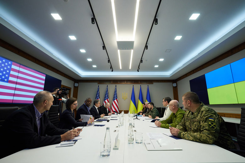 Zelensky, Blinken, Austin discuss military assistance, increased sanctions policy, financial assistance to Ukraine – Office of President 01