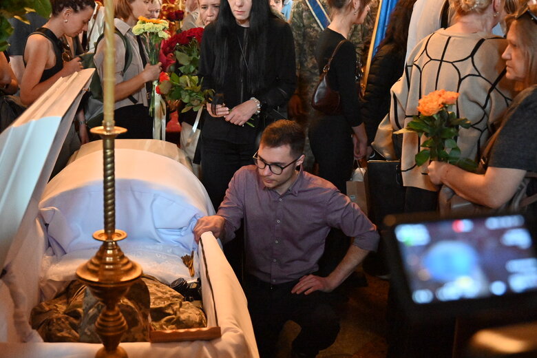 У Києві попрощалися із військовим фотографом Арсеном Федосенком