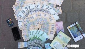Изготовители фальшивых ID-карт задержаны на Ивано-Франковщине, - СБУ. ФОТОрепортаж