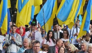 Любов до країни і готовність захищати свою країну зі зброєю: українці визначилися з головними складовими патріотизму, - опитування. ІНФОГРАФІКА
