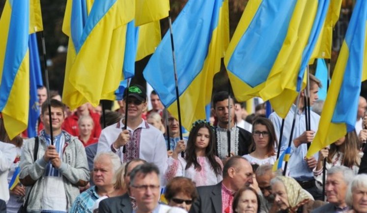 Любов до країни і готовність захищати свою країну зі зброєю: українці визначилися з головними складовими патріотизму, - опитування. ІНФОГРАФІКА