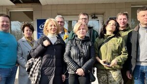 Журналісти і нардепи "ЄС" вимагають від Концерну РРТ відновити мовлення "Прямого", "Еспресо" і "5 каналу"