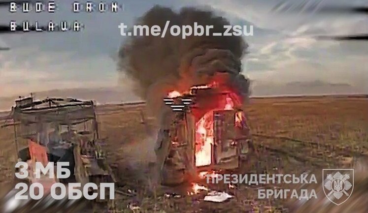 Ноу-хау на фронте: автомат на дроне расстреливает пехоту противника, которая скрывается в посадках на Донетчине. ВИДЕО