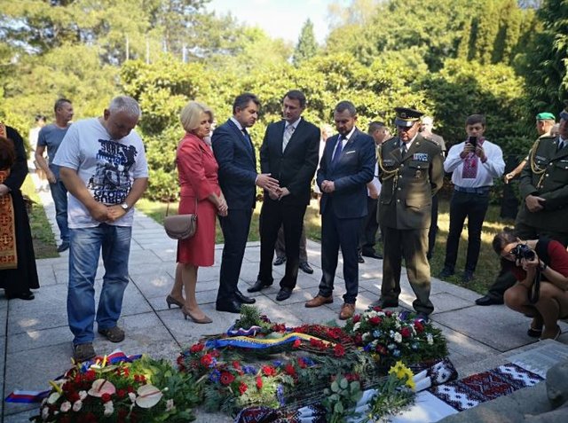 Памятник воїнам УНР у Ліберці відреставрували, - МЗС 02