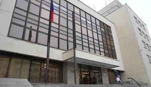 Новый глава МВД Чехии Метнар приказал снять флаг Украины со здания министерства