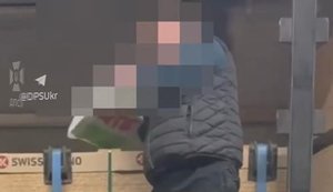 На Буковині виявили трьох чоловіків, яких ховали у вантажівці для вивезення до Молдови. ВIДЕО