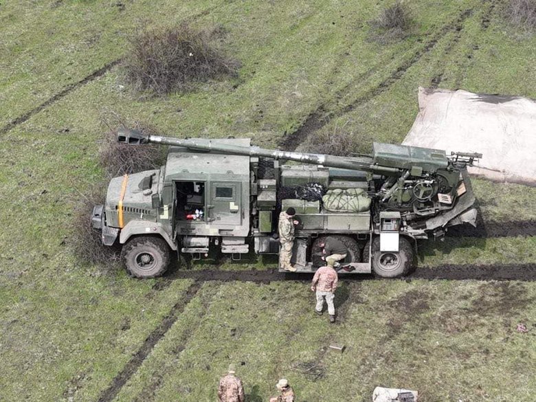 Наприкінці лютого розробникам Богдани надійшло розпорядження знищити її, аби вона не дісталася ворогу, але САУ вдалося врятувати та передати ЗСУ, - Пашинський 02