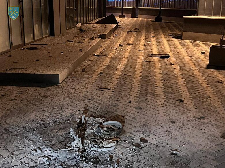 Вночі рашисти атакували південь України шахедами, є влучання в Одеській області 06 Вночі рашисти атакували південь України шахедами, є влучання в Одеській області 06