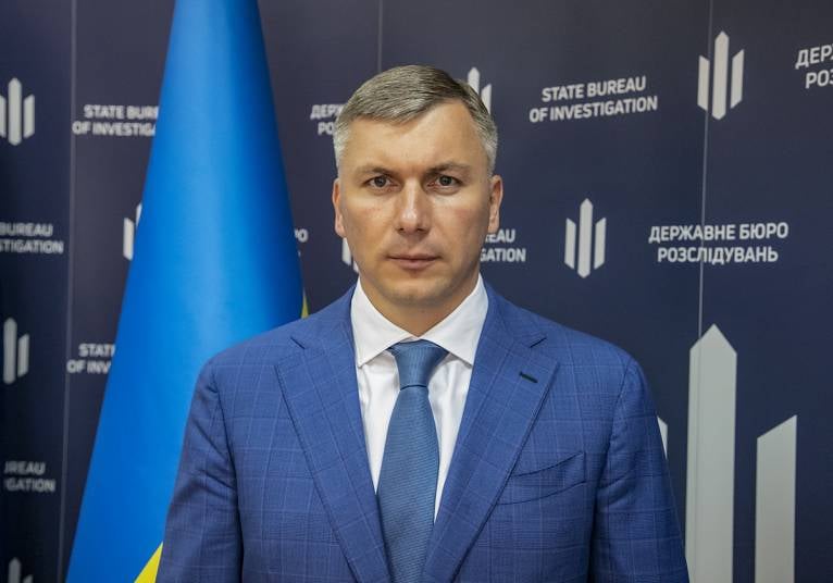 Патрульний Петрик із зарплатою 14 тисяч відмовився від хабаря в 150 тисяч, який пропонував слуга народу Трухін 02