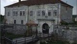 В Золочевском замке провалилась крыша: "Нам не выделили ни копейки из бюджета". ФОТОрепортаж