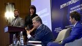 "У нас есть два пути - или железный занавес образца СССР, или повышение зарплат внутри страны", - Порошенко. ВИДЕО