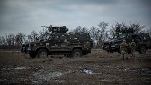 Комитет Рады выступает против закупки "бронеавтобусов" и требует от Минобороны закупать пикапы для передовой, - Бутусов