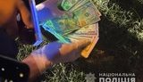 Заступник комісара одного з військкоматів на Тернопільщині попався на хабарі в $1,6 тис.: обіцяв призовнику "допомогти" з документами про непридатність. ФОТОрепортаж