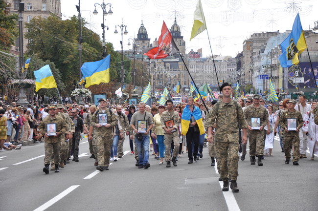 Марш захисників України відбувся в центрі Києва 13