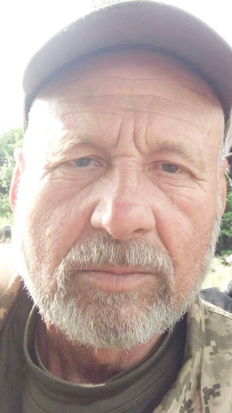 На войне с российскими оккупантами погиб украинский воин Роман Барвинок-Скрипаль. Его отец Юрий погиб на этой войне чуть больше двух месяцев назад 02