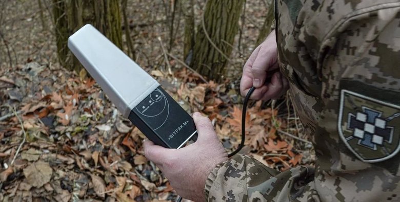 детектор дронів "Вітряк-М"