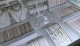 Партия незаконно ввезенных в Украину ювелирных изделий из золота на 60 млн грн изъята в специализированных магазинах на Киевщине. ФОТО
