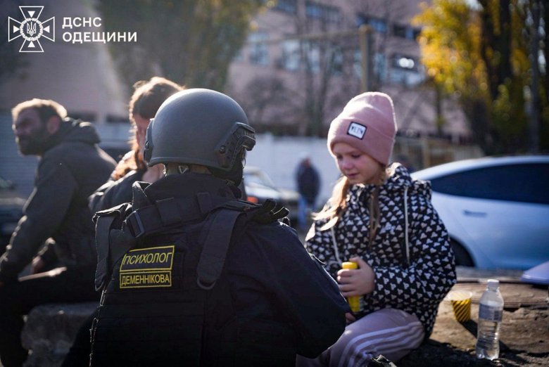 Наслідки удару по ринку в Чорноморську 14 листопада